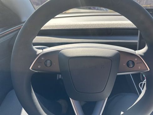 Used 2026 Tesla Model Y Long Range image 12