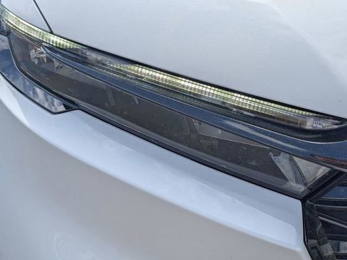 Used 2025 Honda CR-V Sport-L image 4