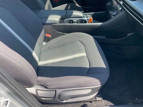 Used 2025 Hyundai Sonata SEL FWD image 6