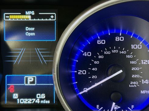 Used 2017 Subaru Outback 2.5i Limited image 19