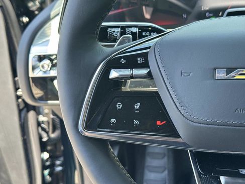 New 2026 Cadillac Lyriq V w/ LPO, Floor Liner Package AWD/4WD image 33