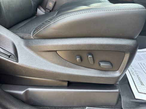 Used 2018 GMC Yukon SLT w/ HD Trailering Package AWD/4WD image 40