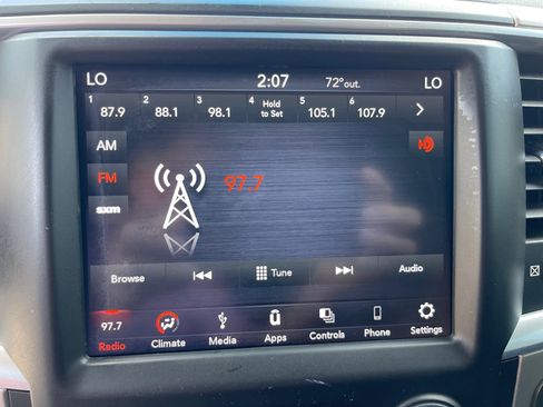 Used 2019 RAM 1500 Big Horn image 11