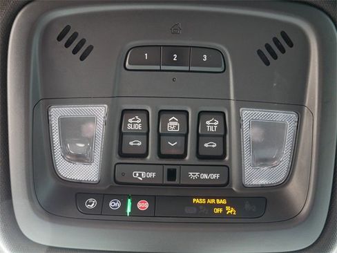 Used 2022 Chevrolet Traverse Premier w/ Redline Edition image 35