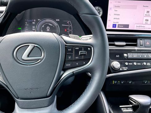 Used 2023 Lexus ES 300h w/ Premium Package FWD image 24