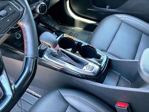 Used 2025 Chevrolet Trax RS w/ Driver Confidence Package image 12