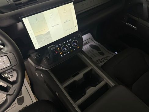 New 2026 Land Rover Defender 110 V8 image 36
