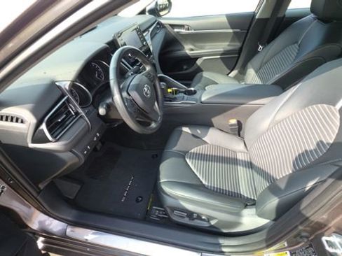 Used 2024 Toyota Camry SE w/ Convenience Package FWD image 13