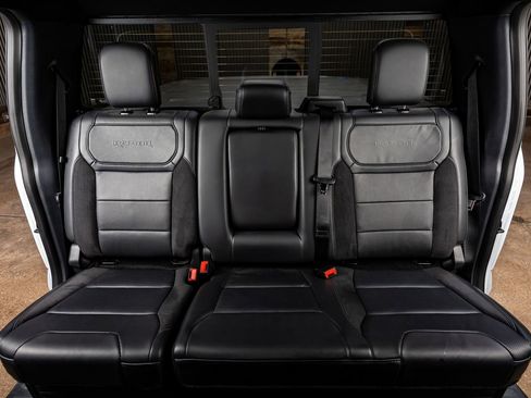 Used 2025 Ford F150 Raptor image 35