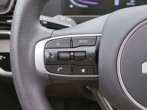 Certified 2025 Kia Sportage LX FWD image 23