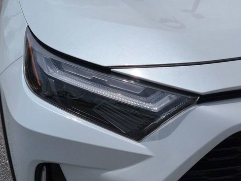 Used 2023 Toyota RAV4 XSE AWD/4WD image 10