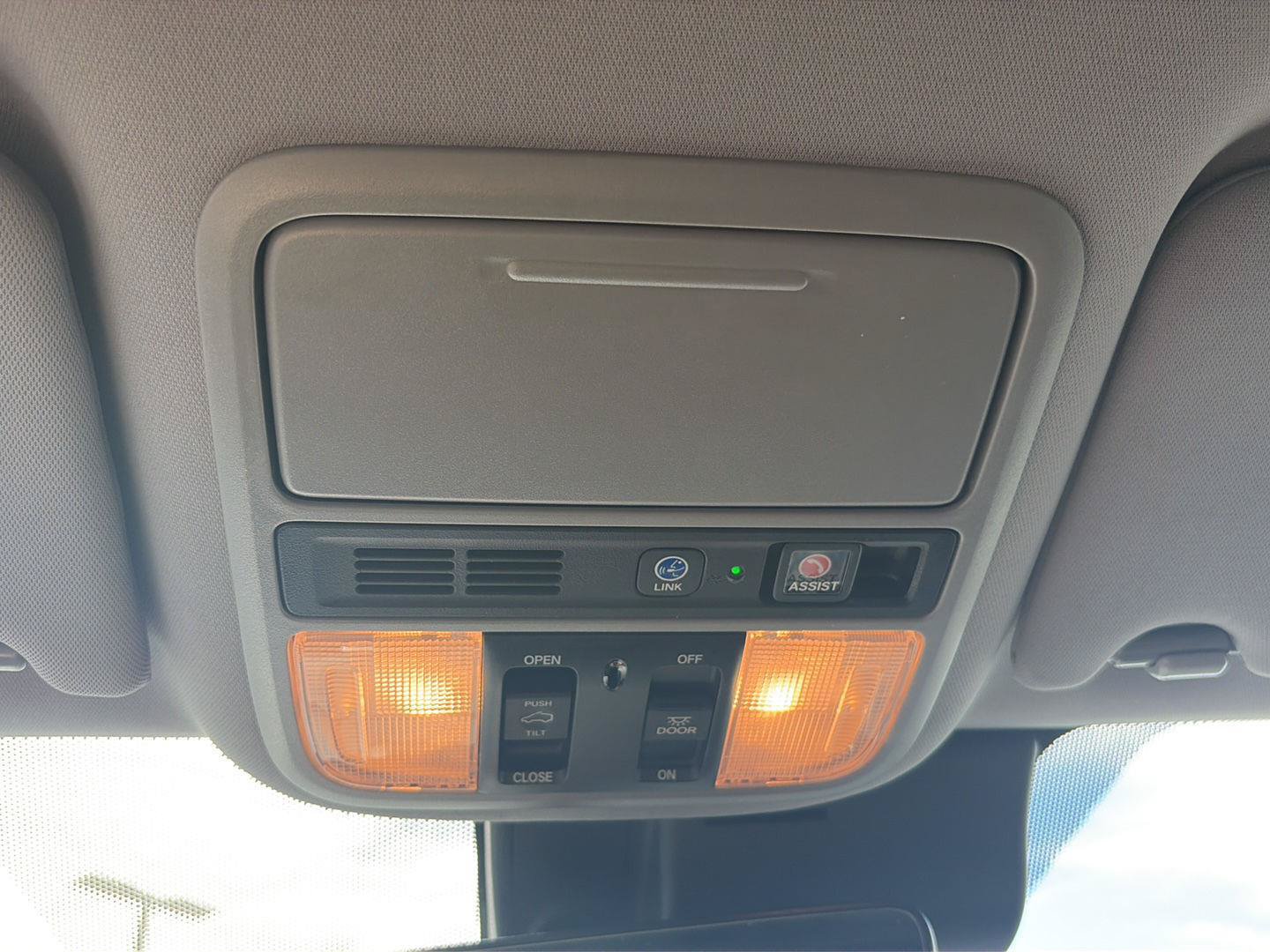 Used 2020 Honda Pilot Touring image 15