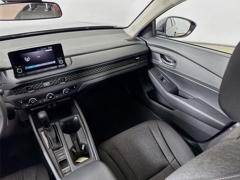 Used 2024 Honda Accord EX image 24