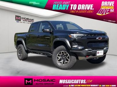 Used 2024 Chevrolet Colorado ZR2 w/ Technology Package
