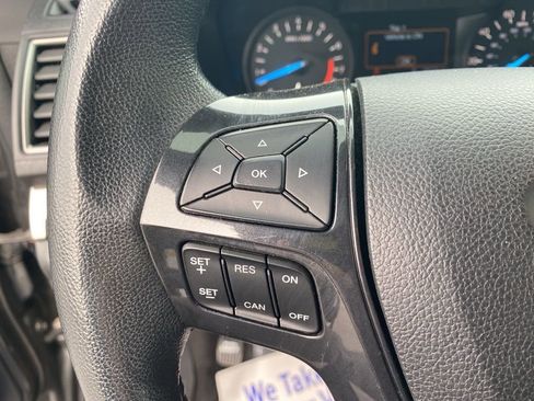 Used 2019 Ford Explorer XLT image 16