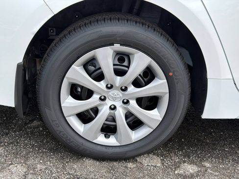 New 2026 Toyota Corolla LE FWD image 17