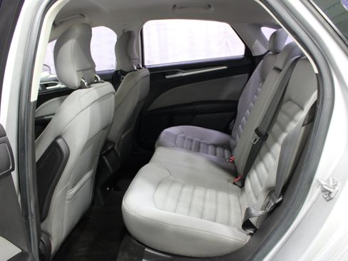 Used 2014 Ford Fusion S FWD image 17