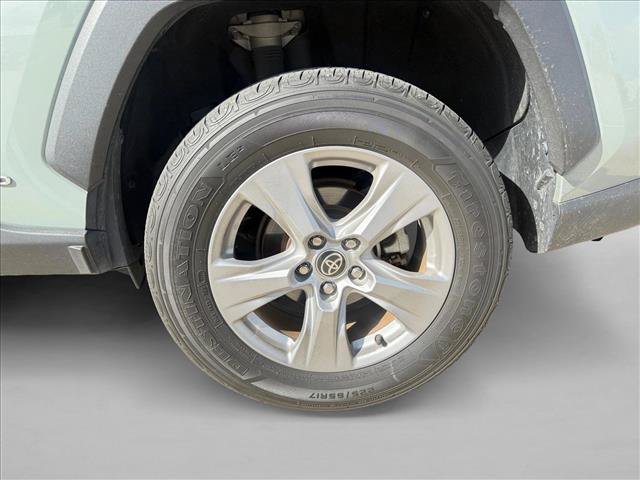 Used 2022 Toyota RAV4 XLE w/ Convenience Package AWD/4WD image 24