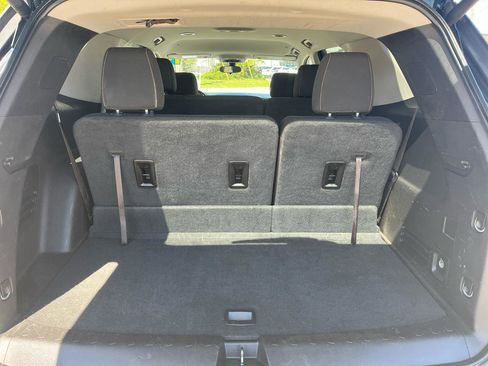 Used 2019 Chevrolet Traverse LT FWD image 19