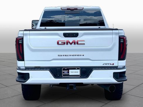 Used 2026 GMC Sierra 2500 AT4 w/ AT4 Premium Plus Package AWD/4WD image 5