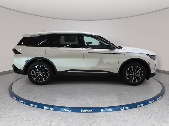 New 2026 Lincoln Nautilus Premier AWD/4WD image 4