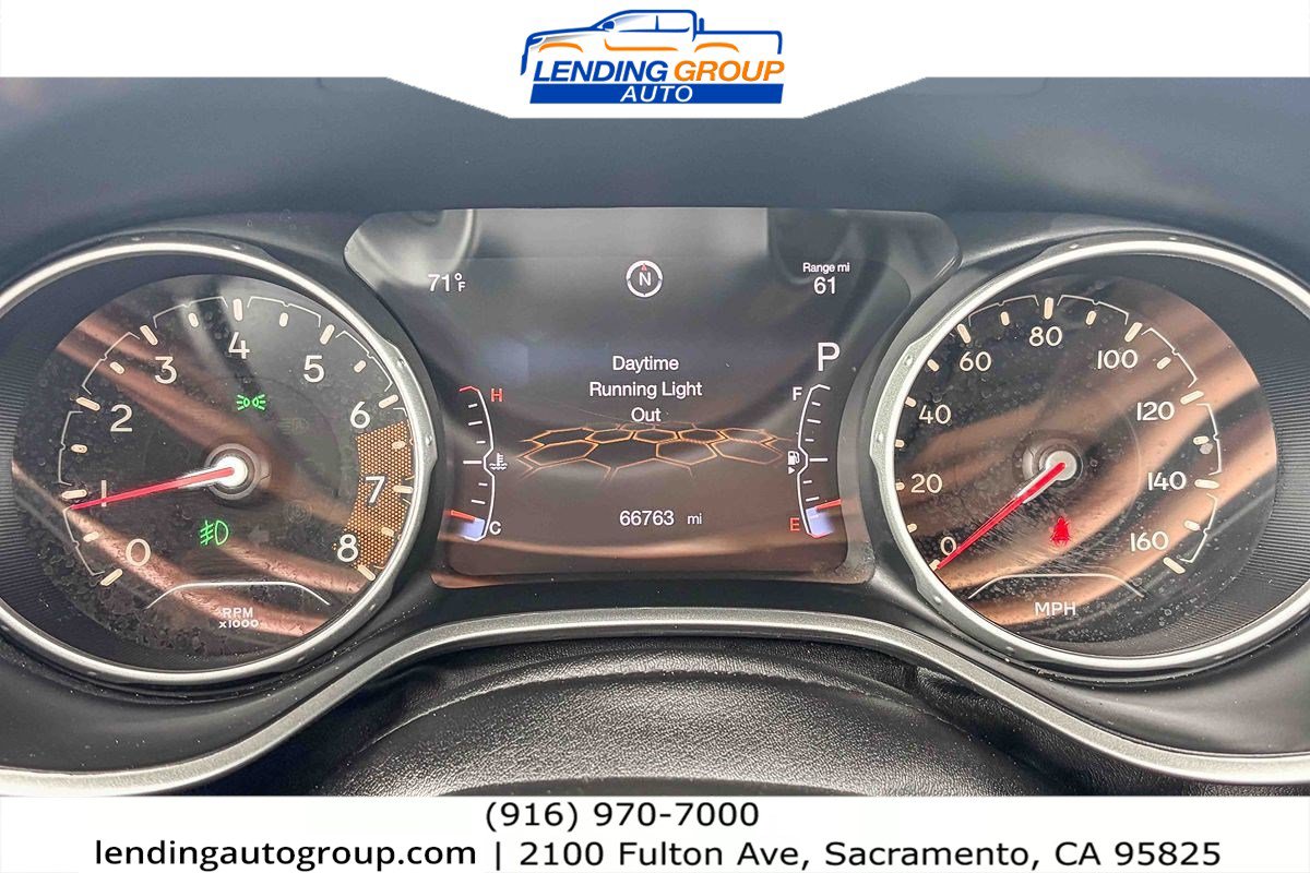 Used 2018 Jeep Compass Latitude w/ Popular Equipment Group FWD image 21