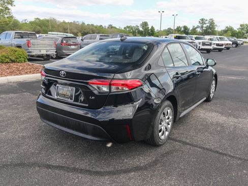 Used 2024 Toyota Corolla LE FWD image 9