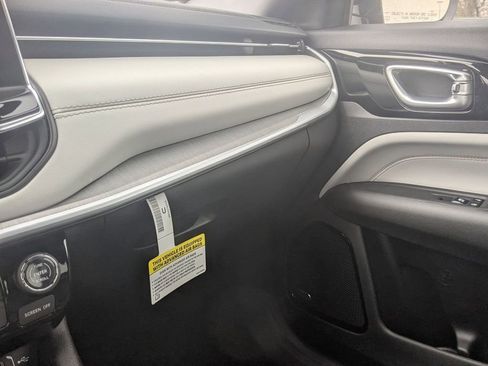 New 2026 Jeep Compass Limited w/ Sun, Sound & Navigation Group image 28