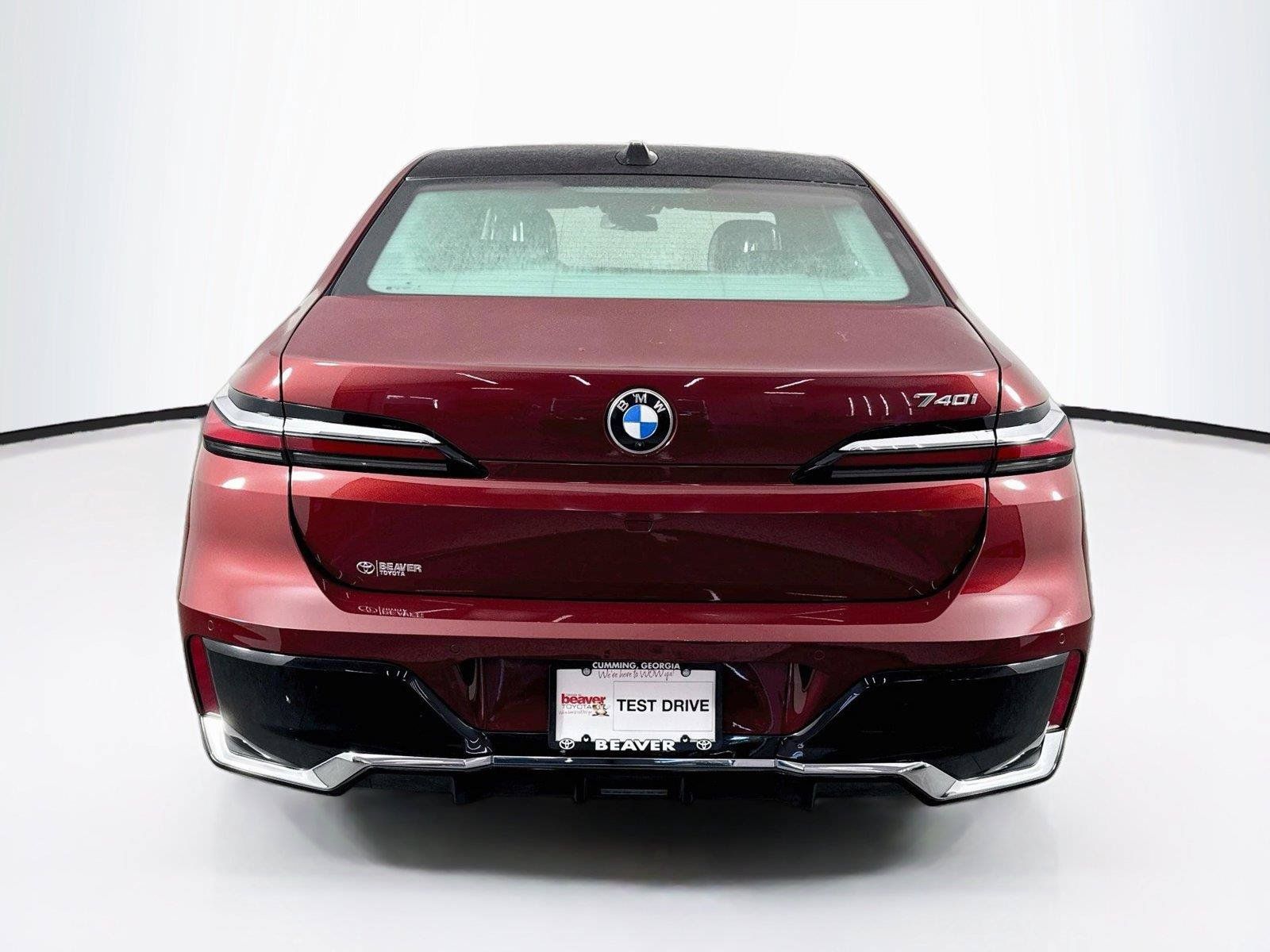 Used 2025 BMW 740i RWD image 12