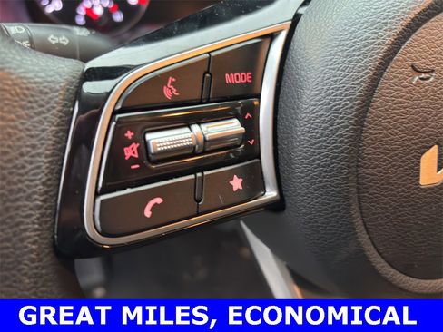 Used 2024 Kia Forte LXS image 12