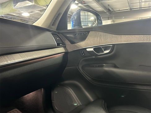 Certified 2023 Volvo XC90 T8 Ultimate image 20
