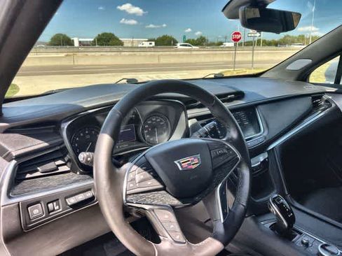 Used 2020 Cadillac XT5 Premium Luxury FWD image 15