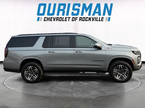 Used 2026 Chevrolet Suburban Z71 w/ Sun And Tow Package AWD/4WD image 7