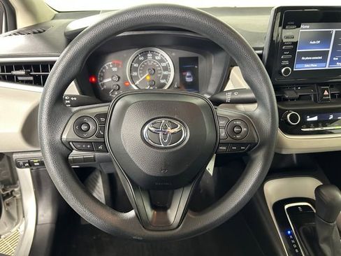 Used 2020 Toyota Corolla L image 15