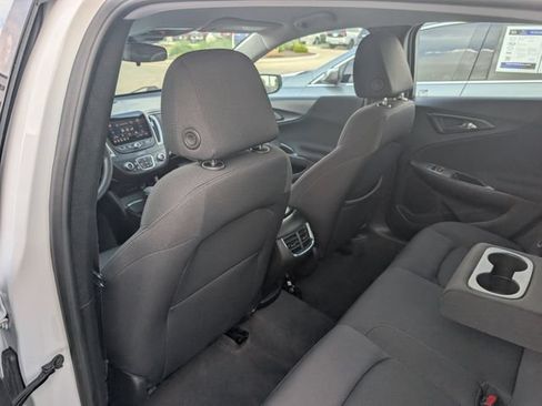 Used 2024 Chevrolet Malibu LT FWD image 24