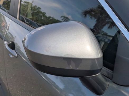 Used 2023 Nissan Rogue SV image 10