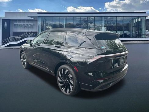 New 2026 Lincoln Nautilus Reserve w/ Jet Appearance Package AWD/4WD image 5