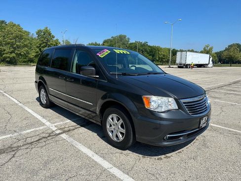 Used 2012 Chrysler Town & Country Touring w/ Entertainment Group #1 image 2