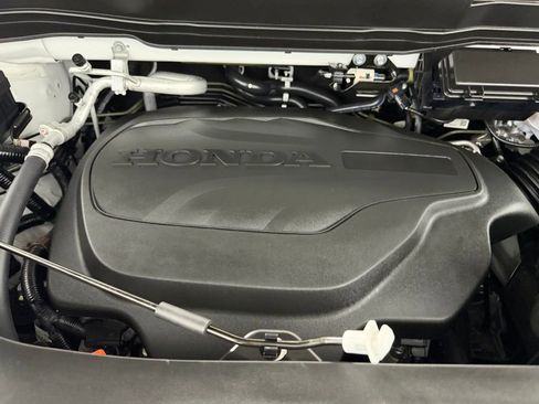 Used 2025 Honda Ridgeline Sport image 30