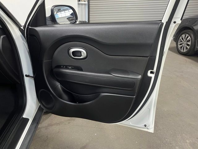 Used 2019 Kia Soul FWD image 13