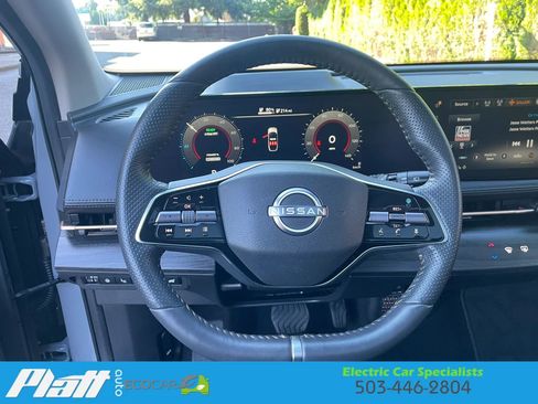 Used 2024 Nissan Ariya FWD image 30