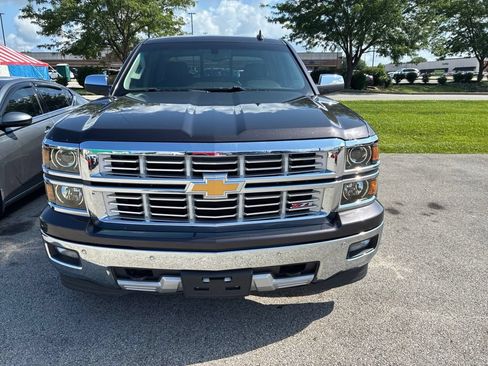 Used 2015 Chevrolet Silverado 1500 LTZ Z71 w/ LTZ Plus Package AWD/4WD image 2