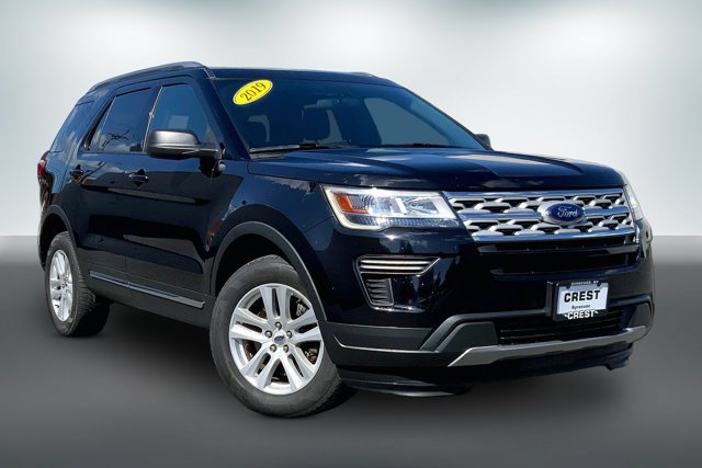 Used 2019 Ford Explorer XLT AWD/4WD image 1