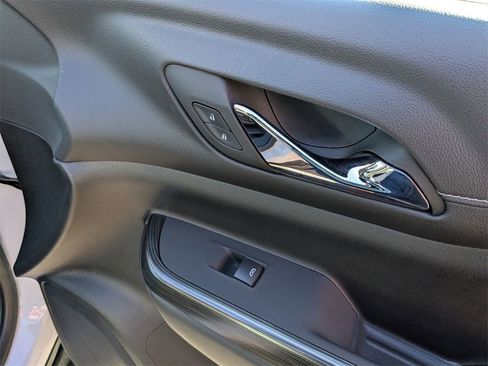 Certified 2023 GMC Acadia SLT w/ Elevation Edition image 33