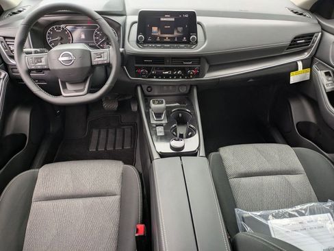 New 2026 Nissan Rogue SV w/ Cold Weather Package image 18