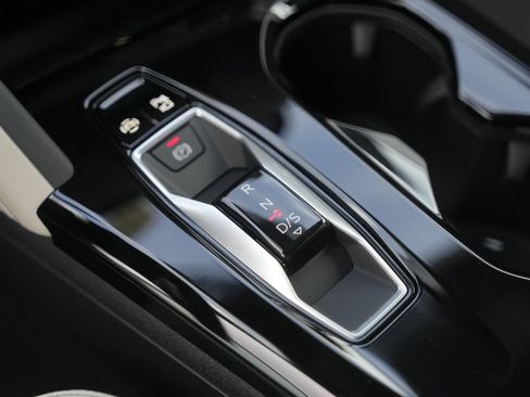 New 2025 Audi Q5 Premium image 11