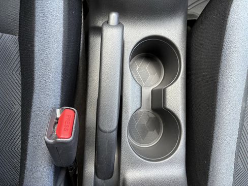 Used 2024 Nissan Versa SV w/ Trunk Package image 21