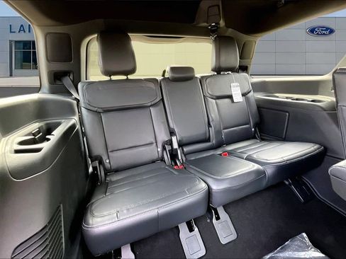 New 2026 Ford Expedition Platinum w/ Stealth Appearance Package AWD/4WD image 29