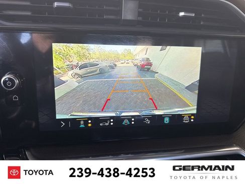 Used 2022 GMC Sierra 1500 Denali w/ Denali Reserve Package AWD/4WD image 17