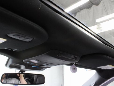 Used 2024 Ford Expedition Platinum image 30